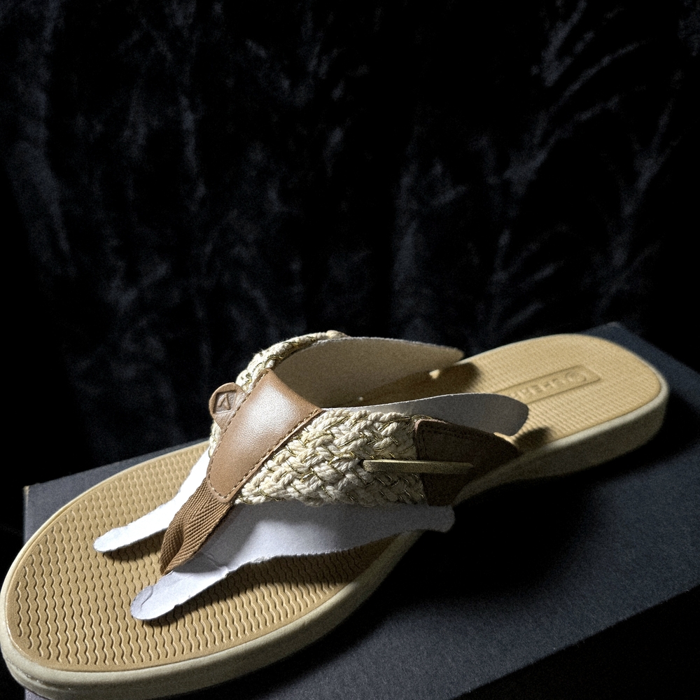 Sperry Parrotfish Sandals Sahara Gold Women’s Size 9 NEW in Box